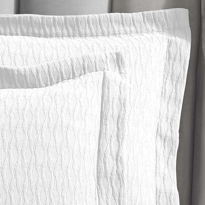 Superior 3 Piece Cotton Bedspread Set, Home Bed Decor, Decorative Bed Spread, 2 Pillow Shams, Medium Weight Blanket, Matelasse Coverlet, Bedding Essentials, Calvert Collection, California King, White