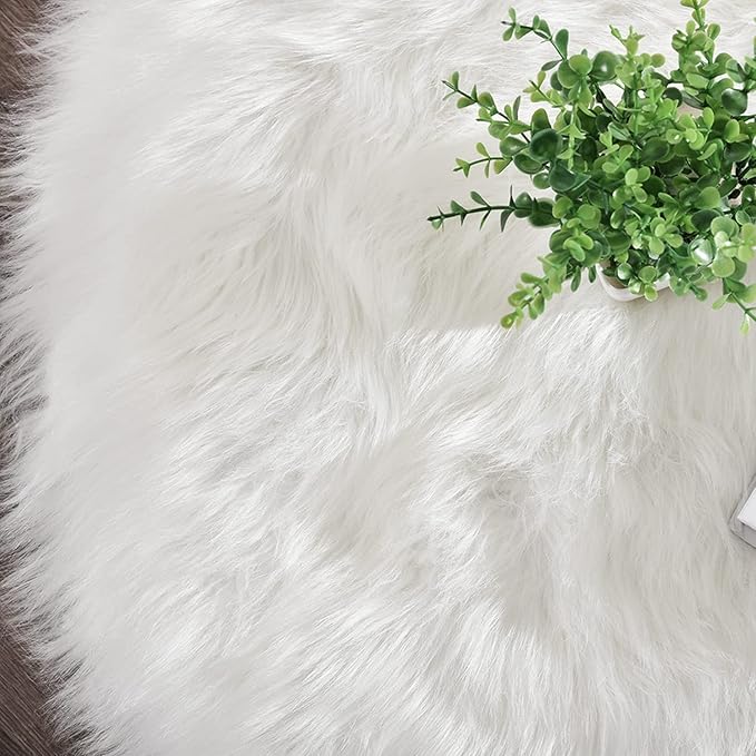 Latepis 6x8 Area Rug for Living Room White Fur Rugs for Bedroom Fluffy Faux Sheepskin Rugs Washable Furry Fuzzy Rug for Nursery Kids Room Beautiful Luxury Home Decor
