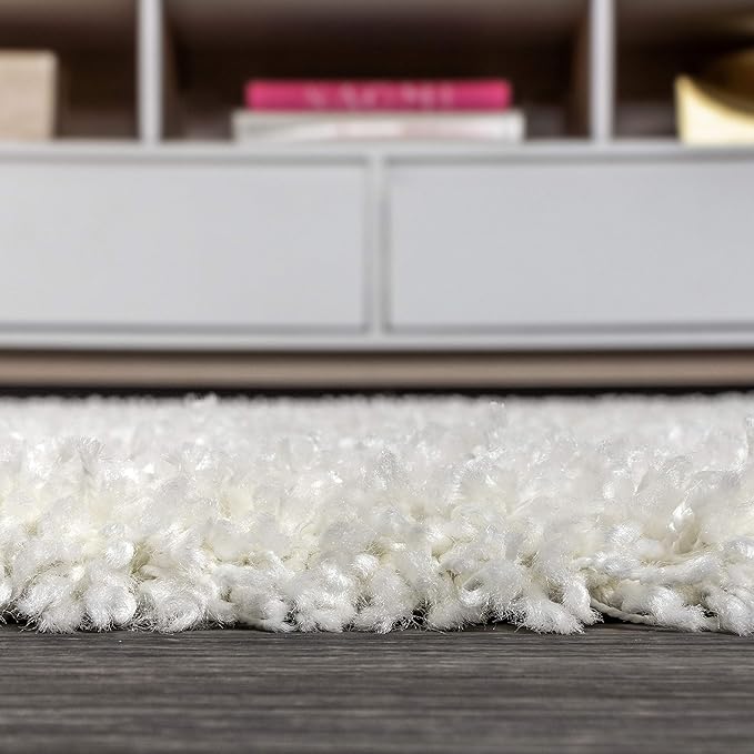 JONATHAN Y Mercer Shag Plush Tassel White Runner Rug, 2x8, Contemporary, Modern, Easy-Cleaning for Living Room, Bedroom, Kitchen, Pet Friendly, Non-Shedding (MCR100A-28)