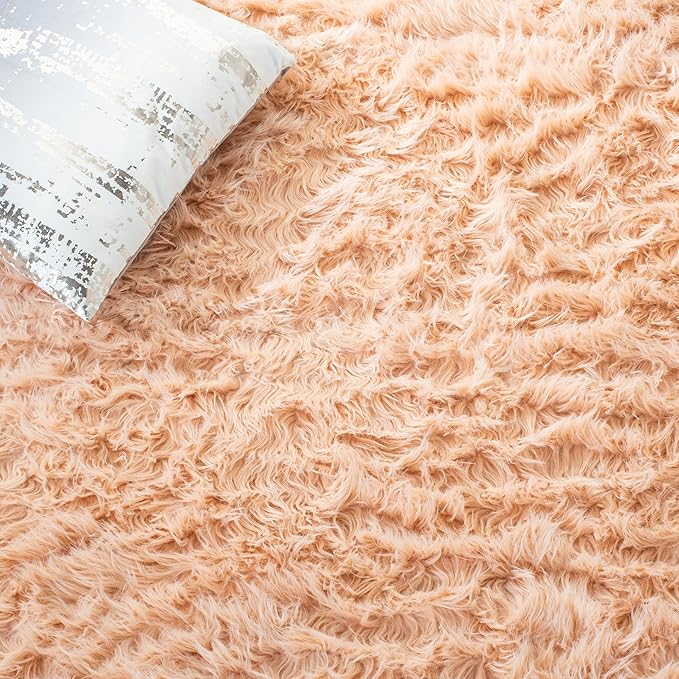 SAFAVIEH Faux Sheep Skin Collection 3' x 5' Light Pink FSS235U Silken Glam 2.35-inch Thick Area Rug