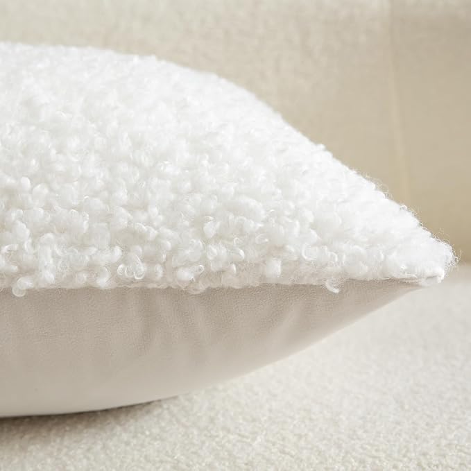 Yaertun Pack of 2 Faux Fur Throw Pillow Covers Decorative Sherpa Boucle Pillow Covers Fuzzy Soft Pillowcases Sheepskin Fleece Cushion Case for Couch Sofa Bed Living Room 16x16 Inch Cream White