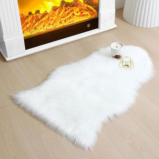 Faux Fur Small Rug 2 x 3 ft White Shaggy Sheepskin Machine Washable Fuzzy Area Rug Super Soft Fluffy Plush Carpet for Bedroom Living Room Floor Nursery Kids Room Bedside Rug