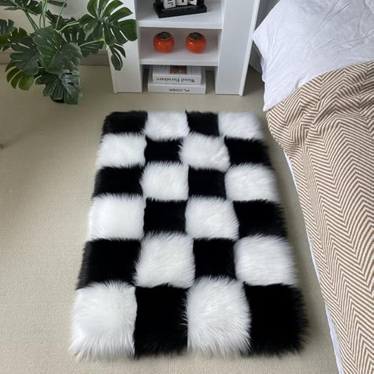 Fluffy Faux Fur Black and White Checkered Rug，Small Area Rug,2x3 Ft Ultra Soft Shaggy Plush Rug for Bedroom Living Room Bedside Nursery Kids Room