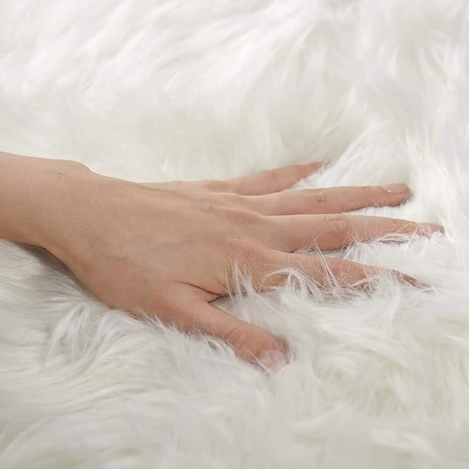 SERISSA White Faux Fur Rug 8x10 Feet, Fluffy Shaggy Area Rug Large Faux Sheepskin Fur Rugs Fuzzy Rug, Furry Throw Rug for Living Room, Bedroom, Nursery Room Decor (Rectangle, White)