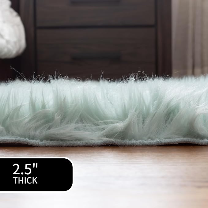 Super Area Rugs Ultra Soft & Fluffy Faux Sheepskin Rug, Teal 5 X 5 Round Carpet for Bedroom Living Room