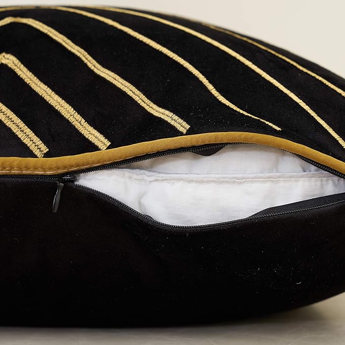 Avigers 20 x 20 Inch Black Gold Striped Geometric Lines Embroidery Velvet Cushion Case Luxury Modern Throw Pillow Cover Decorative Pillow for Couch Living Room Bedroom Car 50 x 50cm
