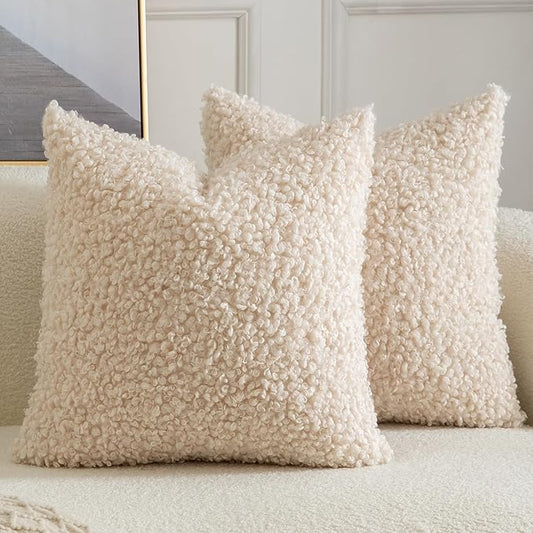 Yaertun Pack of 2 Faux Fur Throw Pillow Covers Decorative Sherpa Boucle Pillow Covers Fuzzy Soft Pillowcases Sheepskin Fleece Cushion Case for Couch Sofa Bed Living Room 20x20 Inch Beige