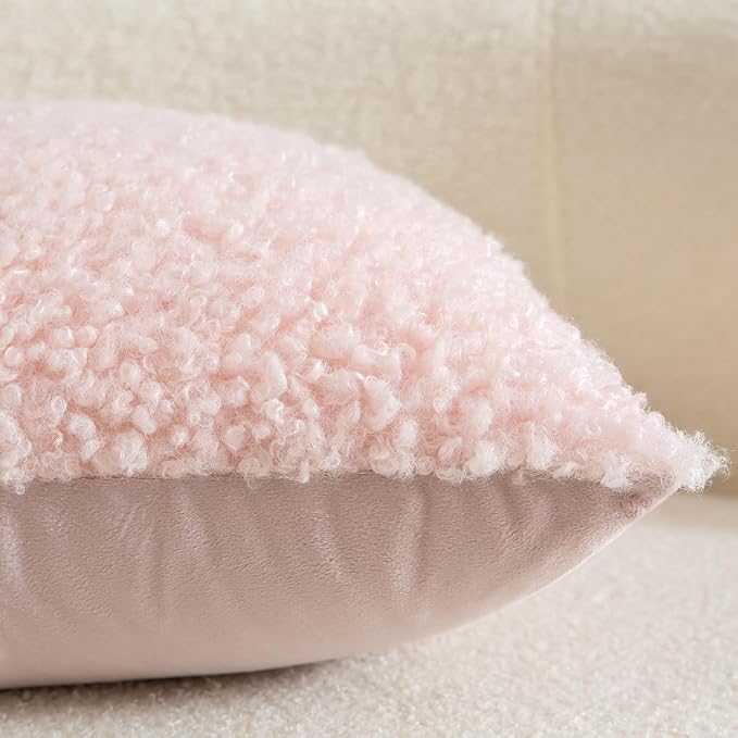 Yaertun Pack of 2 Faux Fur Throw Pillow Covers Decorative Sherpa Boucle Pillow Covers Fuzzy Soft Pillowcases Sheepskin Fleece Cushion Case for Couch Sofa Bed Living Room 16x16 Inch Pink