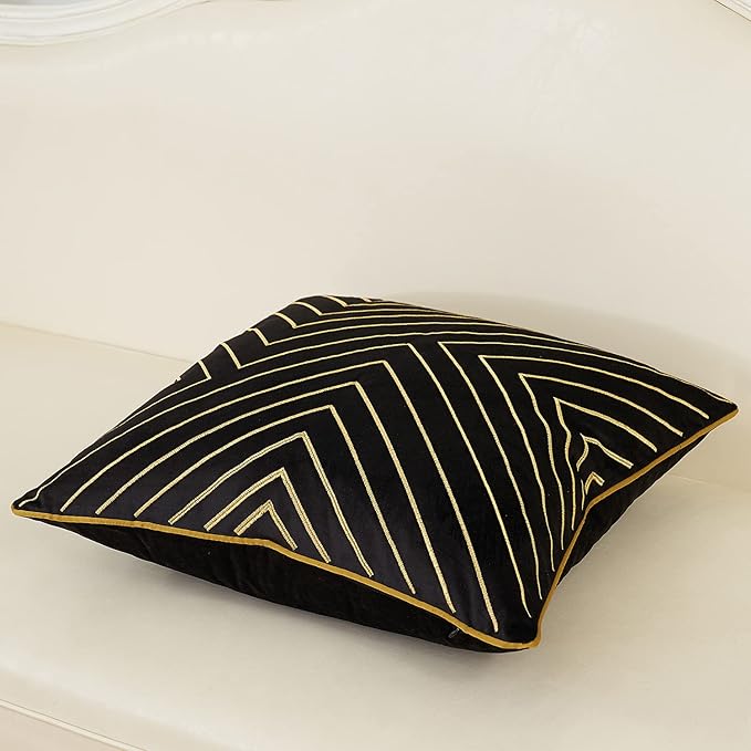 Avigers 18 x 18 Inch Black Gold Striped Geometric Lines Embroidery Velvet Cushion Case Luxury Modern Throw Pillow Cover Decorative Pillow for Couch Living Room Bedroom Car 45 x 45cm