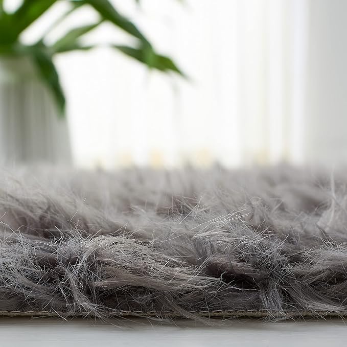 SAFAVIEH Faux Sheep Skin Collection Runner Rug - 2'6" x 6', Grey, Silken Glam Design, Non-Shedding & Easy Care, 2.35-inch Thick Ideal for High Traffic Areas in Living Room, Bedroom (FSS115D)
