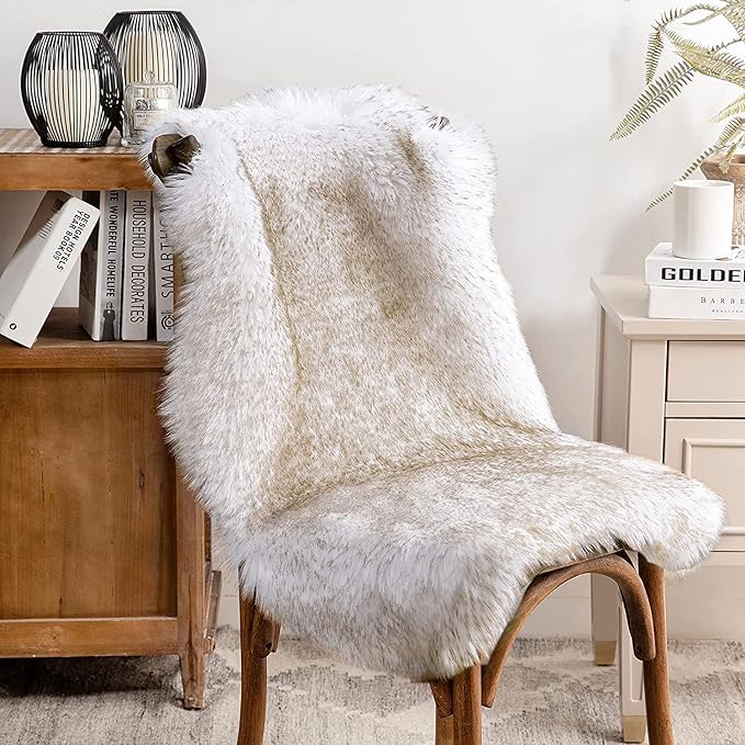 Phantoscope Fluffy Soft Faux Fox Fur Area Rugs for Bedroom Livingroom Kids Room Decor, Shaggy Fur Rugs Anti-Skid, White Brown, 2 x 3 Feet