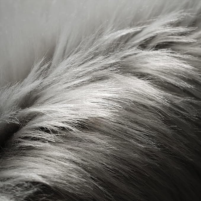 SERISSA Grey Faux Fur Area Rug, 5x8 Feet, Luxury Shaggy Rug for Living Room, Bedroom, Nursery Decor