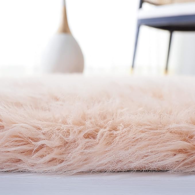 SAFAVIEH Faux Sheep Skin Collection 5' x 8' Light Pink FSS115U Silken Glam 2.35-inch Thick Area Rug