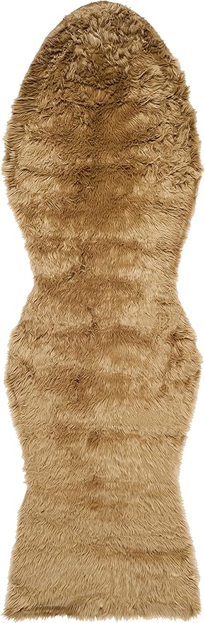 SAFAVIEH Faux Sheep Skin Collection Runner Rug - 2'6" x 6', Camel, Silken Glam Design, Non-Shedding & Easy Care, 2.35-inch Thick Ideal for High Traffic Areas in Living Room, Bedroom (FSS115E)