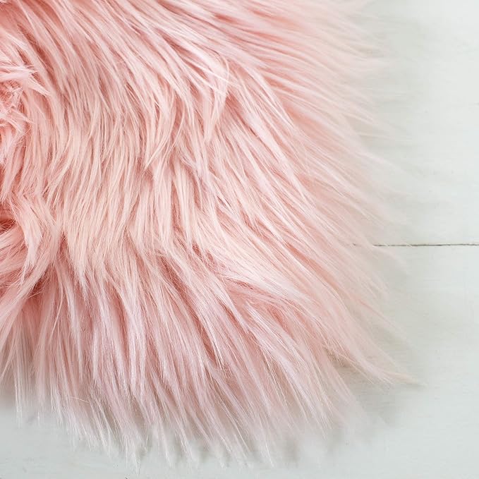 SAFAVIEH Faux Sheep Skin Collection 5' x 8' Pink FSS235G Silken Glam 2.35-inch Thick Area Rug