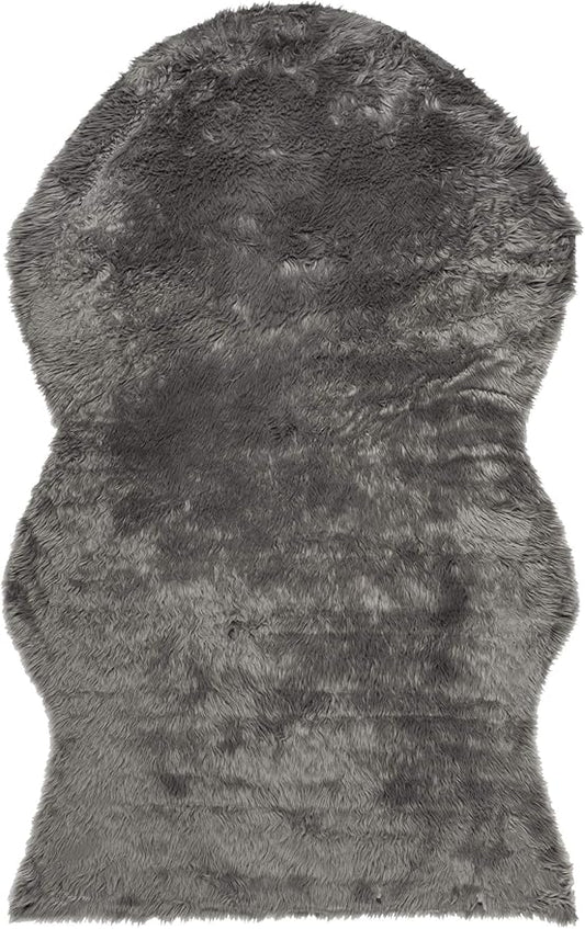 SAFAVIEH Faux Sheep Skin Collection 5' x 8' Grey FSS115D Silken Glam 2.35-inch Thick Area Rug