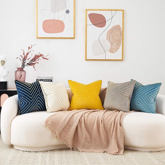 Avigers 12 x 20 Inch Grey Gold Striped Geometric Lines Embroidery Velvet Cushion Case Luxury Modern Lumbar Throw Pillow Cover Decorative Pillow for Couch Living Room Bedroom Car 30 x 50cm