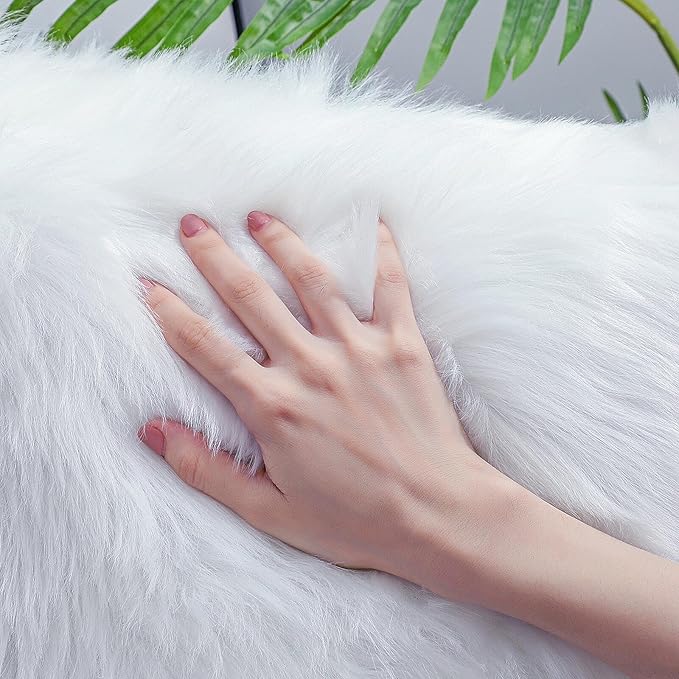 Faux Fur Rug Sheepskin Shag Fluffy Fuzzy White 3x4 ft Rugs for Bedroom Bedside Bed Floor Living Room Plush Rectangle High-Density Cushion Carpet Super Sofa Cover