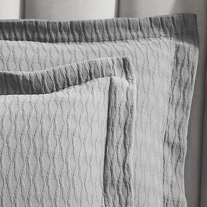 Superior 3 Piece Cotton Bedspread Set, Home Bed Decor, Decorative Bed Spread, 2 Pillow Shams, Medium Weight Blanket, Matelasse Coverlet, Bedding Essentials, Calvert Collection, King, Grey
