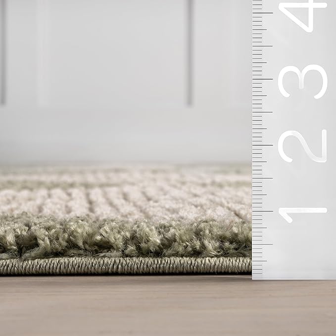 Nuloom Marissa Green/Ivory, 3' x 5', Diamond, Tassel, Soft and Cozy, High Traffic, Stain Resistant, Easy Clean, Durable Area Rug for Bedroom, Living Room, Dining Space, Den, Foyer, Entryway