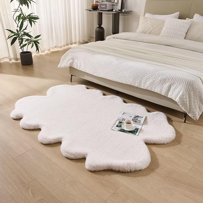 1700GSM Fuzzy Faux Sheepskin Fur Area Rug,Extra Soft Faux Fur Mat,Fluffy Shaggy Fur Rug for Bedroom Living Bedside Rug Room Decor-Ivory White, 2 x 6 ft