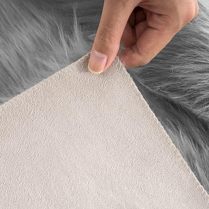 Ciicool Grey Fur Fluffy Rug, 2x4 ft Small Faux Fur Rugs for Bedroom, Washable Faux Sheepskin Carpet for Sofa Couch Seat Cushion, Thick Shaggy Furry Rugs Floor Carpets for Bedside Living Room