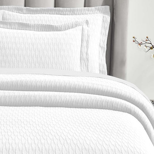 Superior 3 Piece Cotton Bedspread Set, Home Bed Decor, Decorative Bed Spread, 2 Pillow Shams, Medium Weight Blanket, Matelasse Coverlet, Bedding Essentials, Calvert Collection, King, White