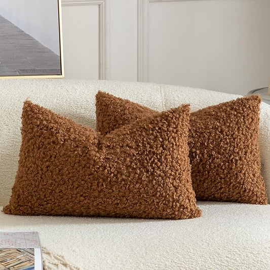 Yaertun Pack of 2 Faux Fur Throw Pillow Covers Decorative Sherpa Boucle Pillow Covers Fuzzy Soft Pillowcases Sheepskin Fleece Cushion Case for Couch Sofa Bed Living Room 12x20 Inch Brown