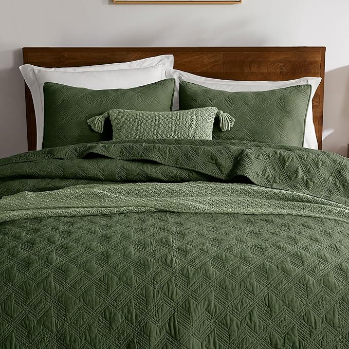 WDCOZY 100% Cotton King Size Quilt Set - Olive Green Pre-Washed Soft Lightweight Modern Bedspread, Farmhouse Country Rustic Coverlet, Textured Like Linen, Shabby Chic Gauze Bedding, 3 Pieces