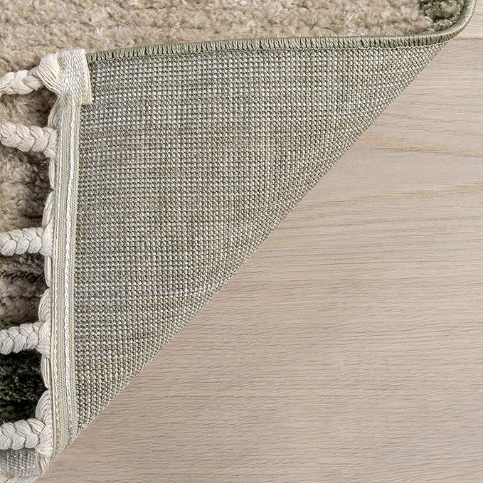 Nuloom Marissa Green/Ivory, 5'3" x 7'6", Diamond, Tassel, Soft and Cozy, High Traffic, Stain Resistant, Easy Clean, Durable Area Rug for Bedroom, Living Room, Dining Space, Den, Foyer, Entryway