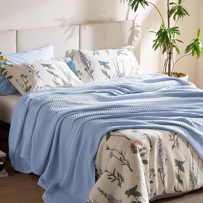 Bedsure Gentlesoft 100% Cotton Blanket Twin XL Size for College Dorm - Breathable and Soft, Waffle Weave Twin Blanket for Summer, Dorm Room Essentials, Sky Blue, 66x90 inches