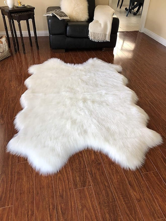 Free Shape Luxury Soft Fluffy Shag Area Rug Single Quarto 4 Pelts 4'x6',120x180 cm - Vegan Fur Ultra Soft Indoor Carpet Nursery Rugs for Bedroom Home Decor, White