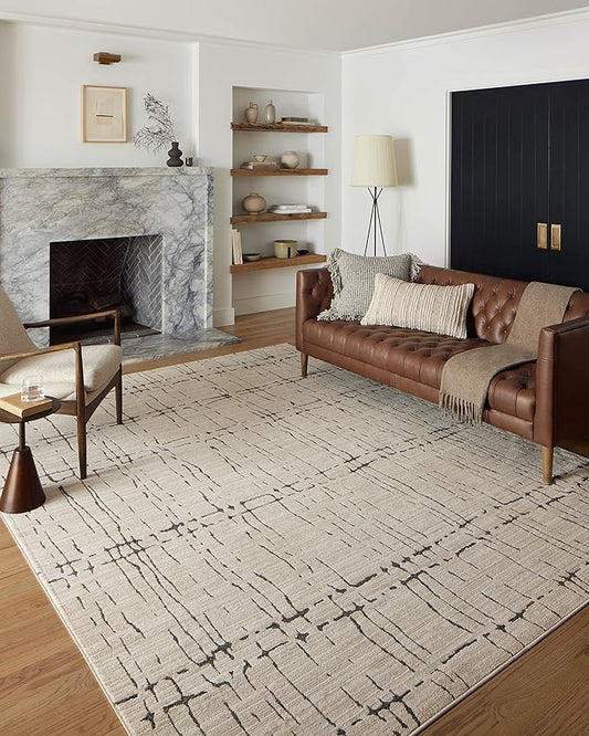 Loloi Darby Collection DAR-06 Sand/Dk. Grey 4'-0" x 6'-0" Accent Rug