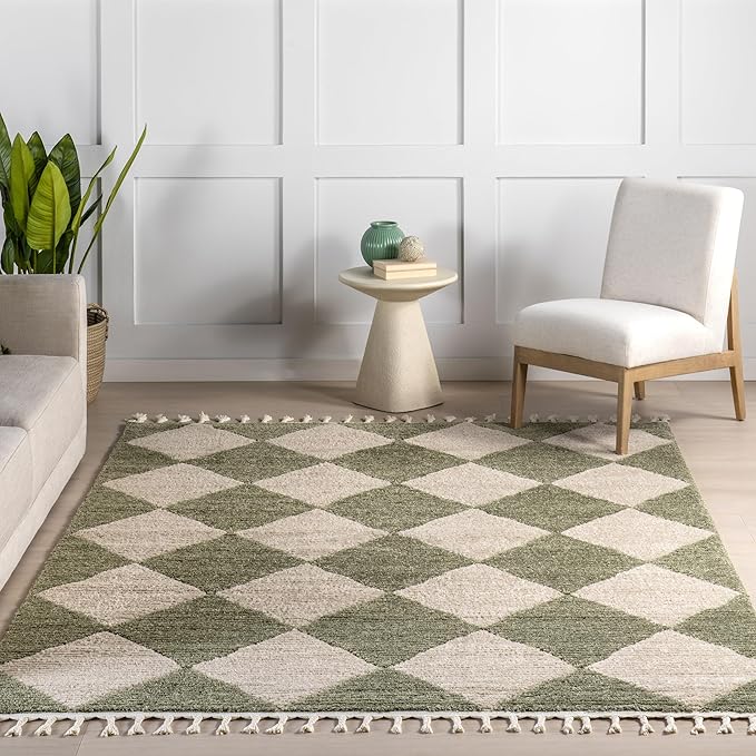 Nuloom Marissa Green/Ivory, 3' x 5', Diamond, Tassel, Soft and Cozy, High Traffic, Stain Resistant, Easy Clean, Durable Area Rug for Bedroom, Living Room, Dining Space, Den, Foyer, Entryway