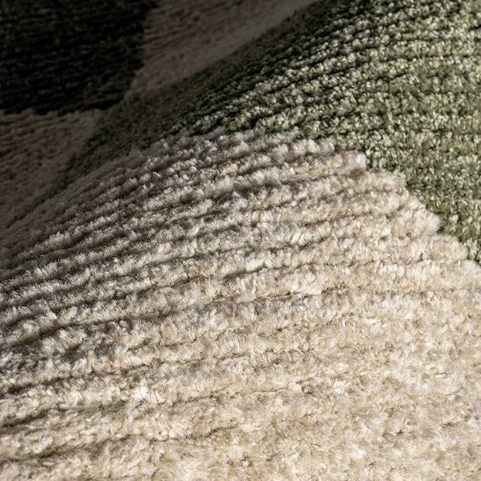 Nuloom Marissa Green/Ivory, 6'7" x 9', Diamond, Tassel, Soft and Cozy, High Traffic, Stain Resistant, Easy Clean, Durable Area Rug for Bedroom, Living Room, Dining Space, Den, Foyer, Entryway