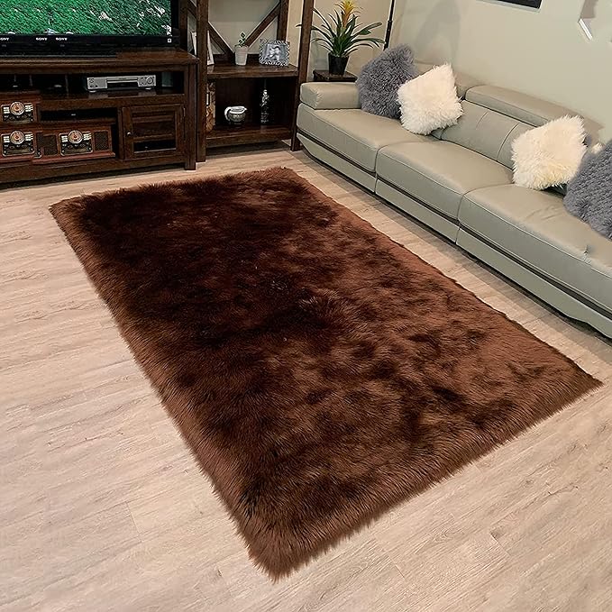 LAMBZY High Pile Super Soft Faux Sheepskin Rug (6'x9', Brown)