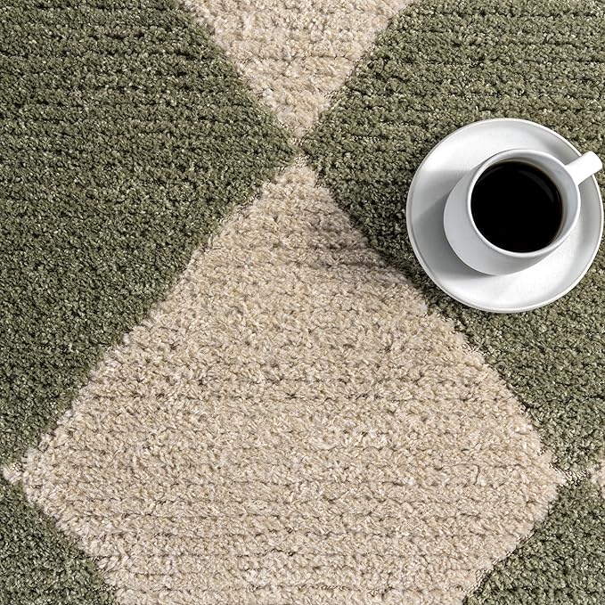 Nuloom Marissa Green/Ivory, 3' x 5', Diamond, Tassel, Soft and Cozy, High Traffic, Stain Resistant, Easy Clean, Durable Area Rug for Bedroom, Living Room, Dining Space, Den, Foyer, Entryway