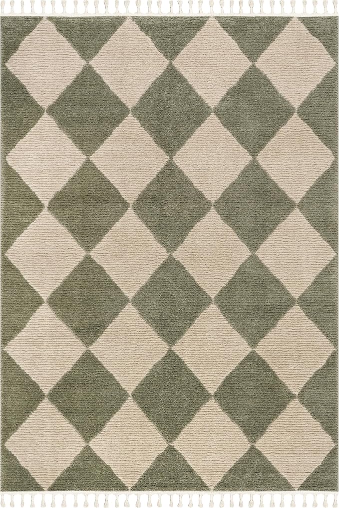 Nuloom Marissa Green/Ivory, 6'7" x 9', Diamond, Tassel, Soft and Cozy, High Traffic, Stain Resistant, Easy Clean, Durable Area Rug for Bedroom, Living Room, Dining Space, Den, Foyer, Entryway